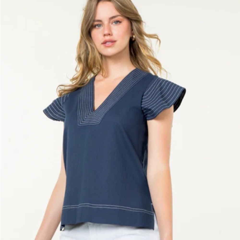 THML Coastal Chic Navy Flutter Sleeve Linen Blend Top Quiet Luxury Old Money L